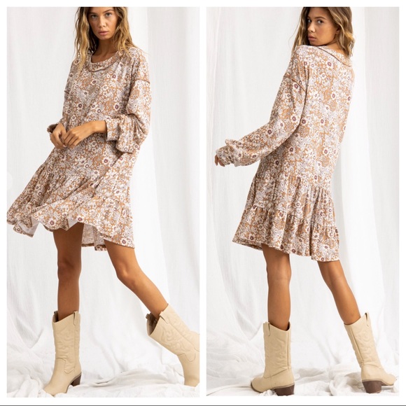 ShopEvelynne Dresses & Skirts - Bohemian chic Floral print tiered dress